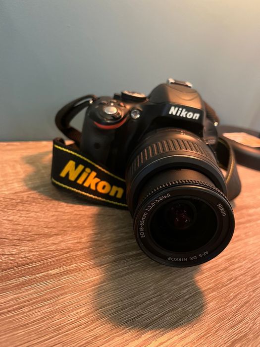 Aparat foto Nikon D5100 DSLR