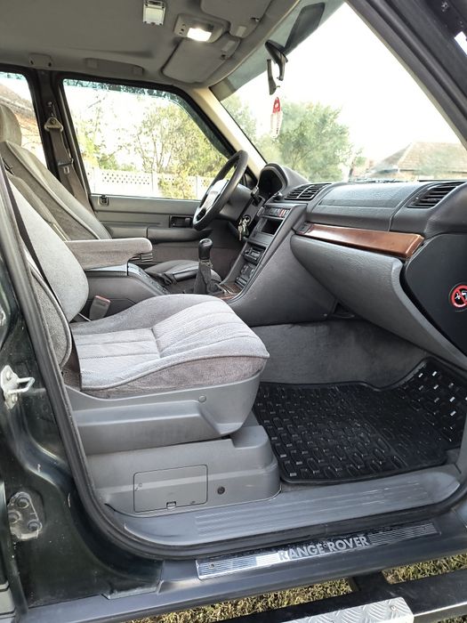 Vand sau Schimb cu buldo excavator sau mini excavator Range ROVER p3