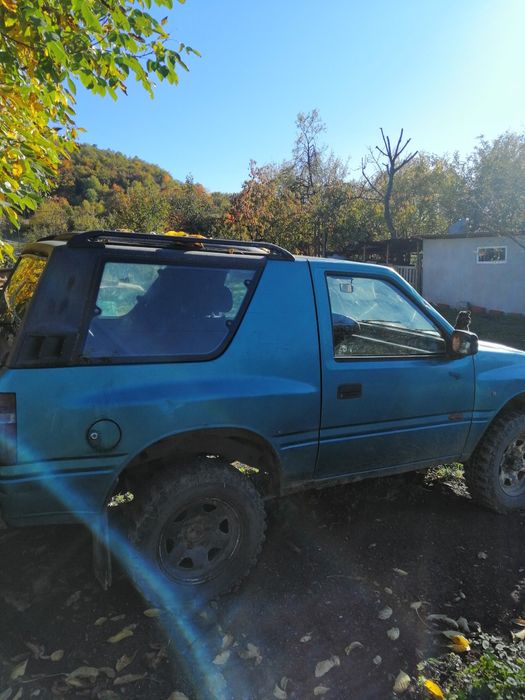 Vând Opel frontera