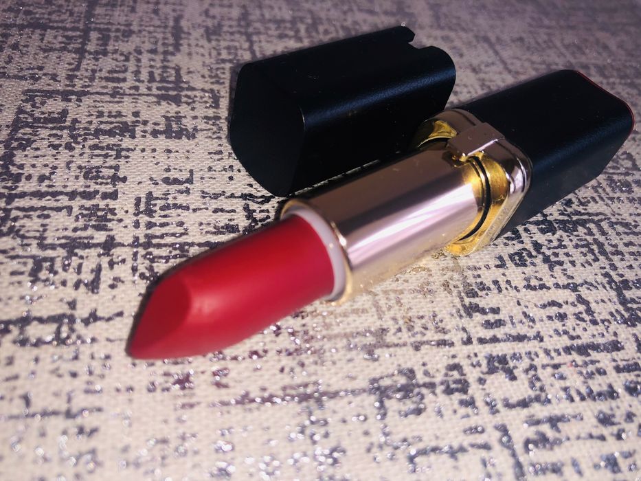 Loreal  paris червило