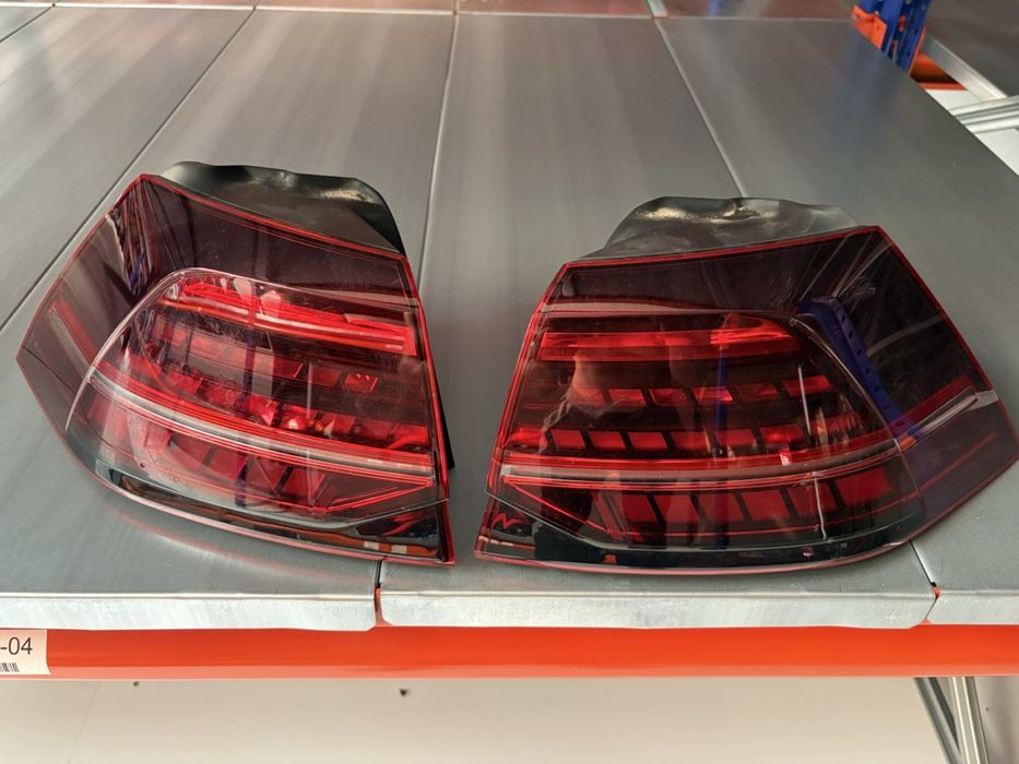 VW Golf 7 GTI заден капак/стопове