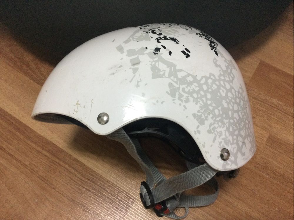 Шлем / Вело шлем / шлем безопастности /