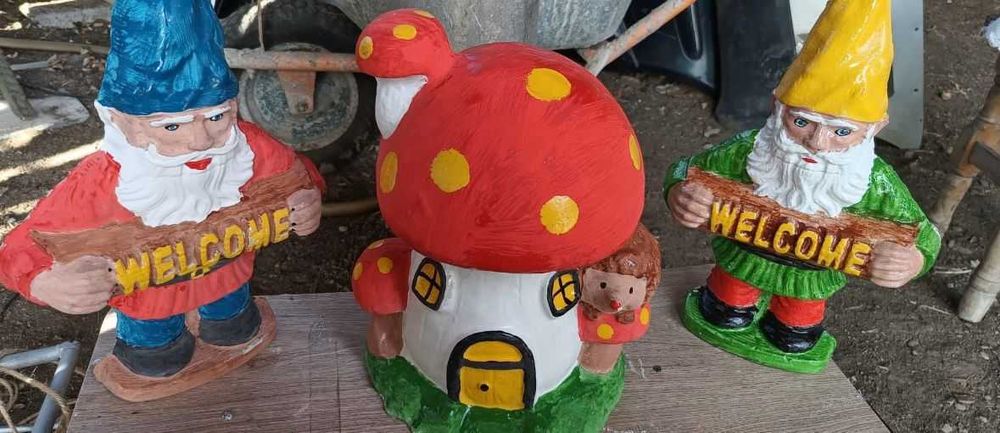 Matrite fantana decoratiuni gradina pitici leu ciuperci alba ca zapada