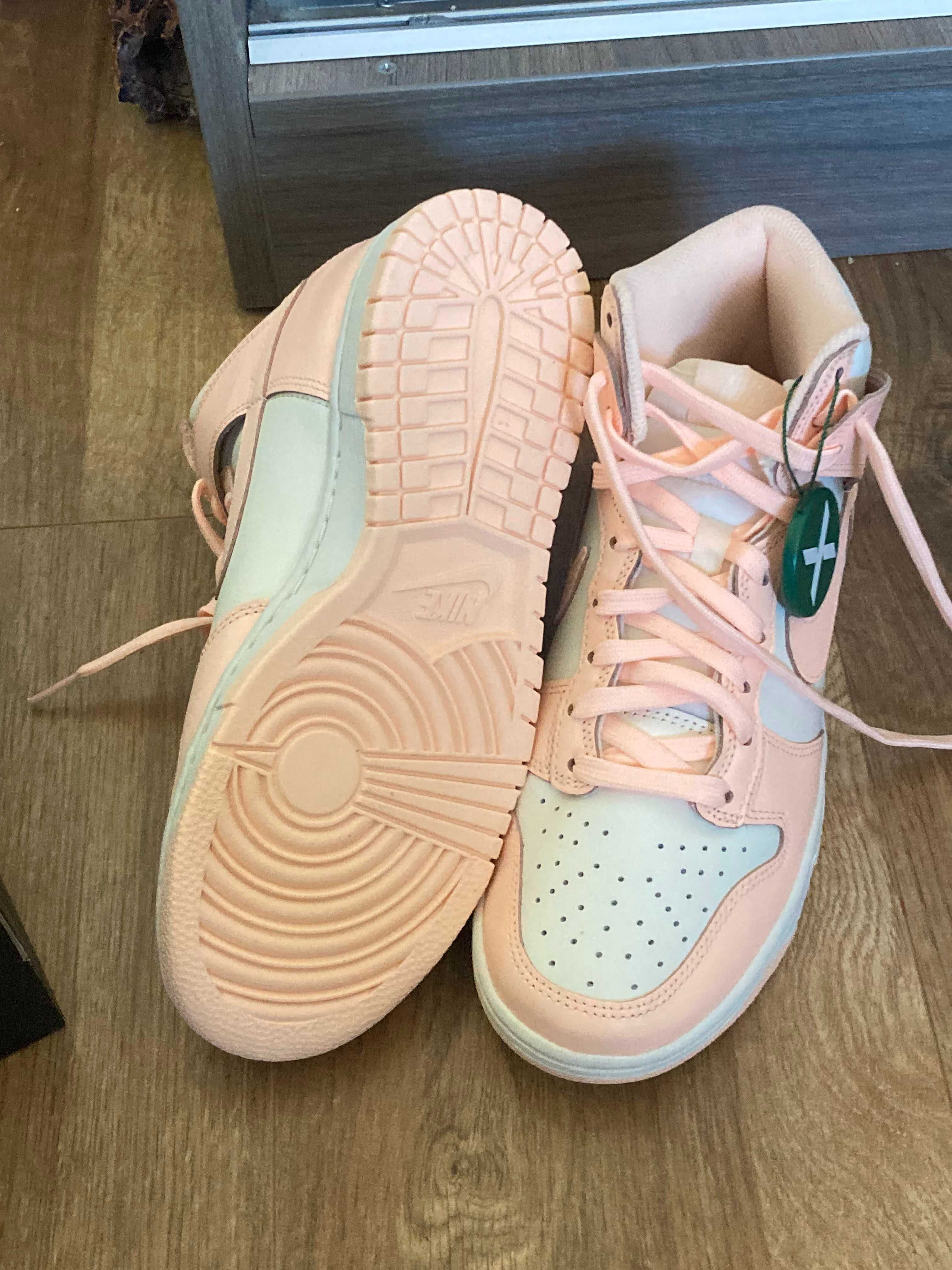 Кецове Nike Dunk HighSail Crimson Tint