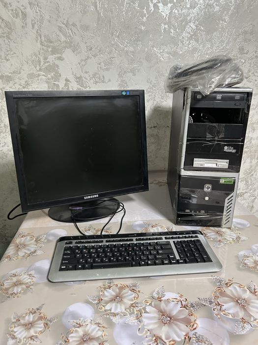 Компьютер 2007 года