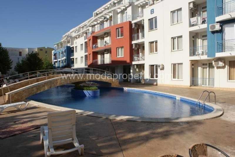 Продава се Двустаен апартамент в к.к. Слънчев бряг - 56 кв.м за 874 €/кв.м - Снимка #2