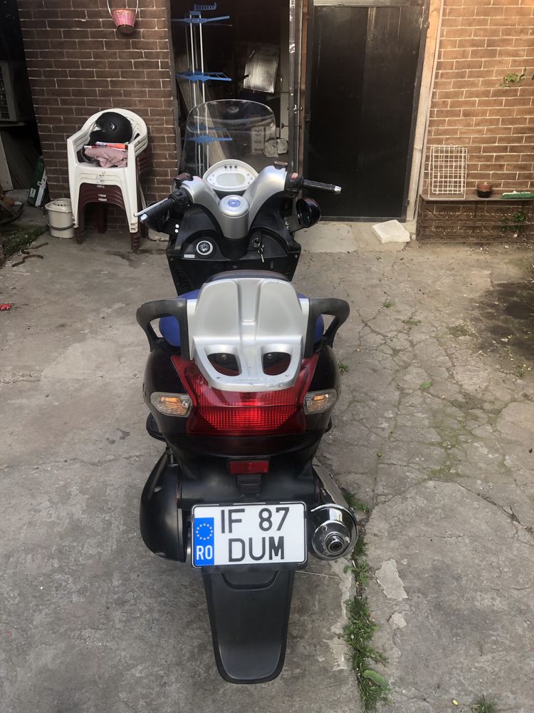 Kymco grand dink 250