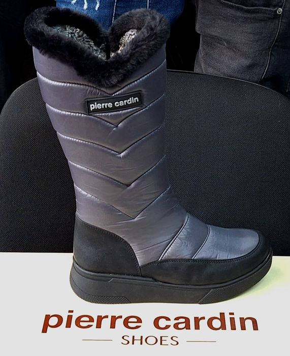 Cizmă de iarnă înblănit Pierre Cardin nou.