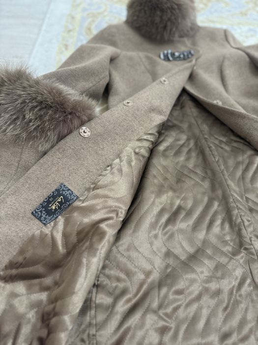 Пальто в отличном состояний