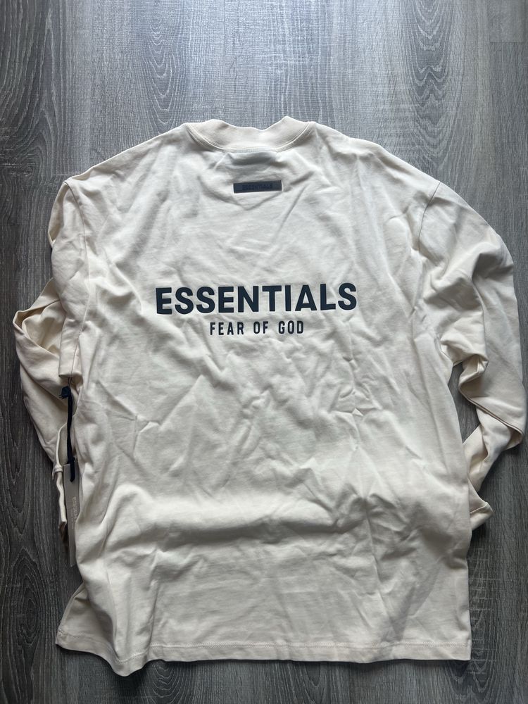 Fear of god Essentials