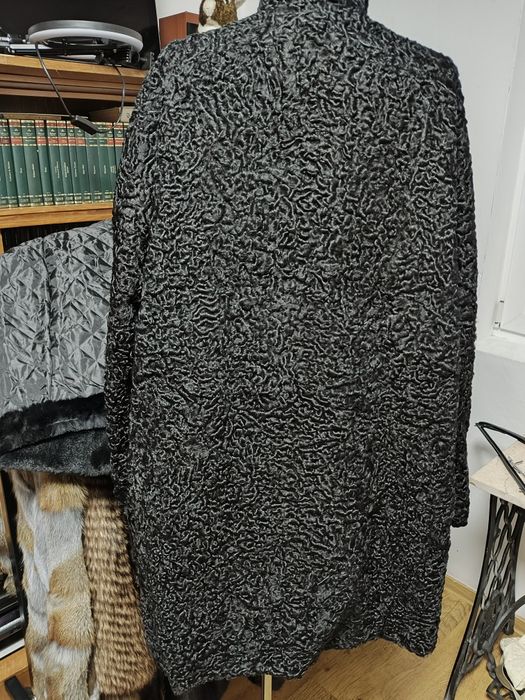 Haina din blana naturala