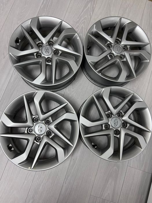Jante aliaj Hyundai R16 5x114,3