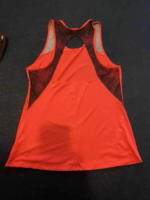 Дамски спортен комплект