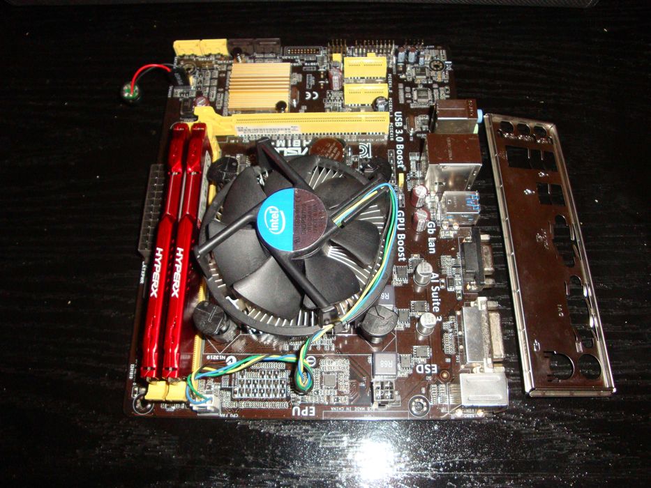 Placa de baza Asus H81M-k procesor i5 4690 3.9Ghz 8GB DDR3 1866