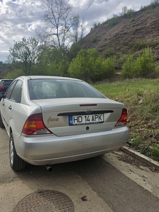 Ford focus 2 1.6 benzina