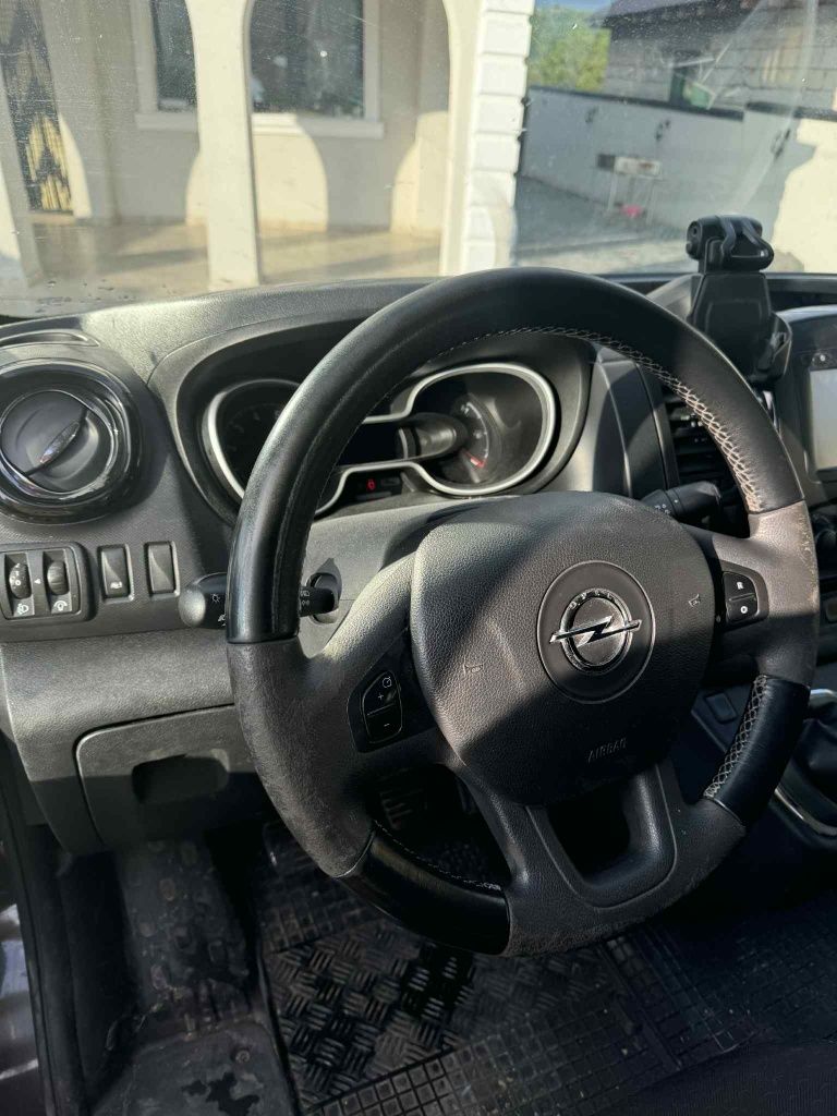 Opel Vivaro 5+1 2019