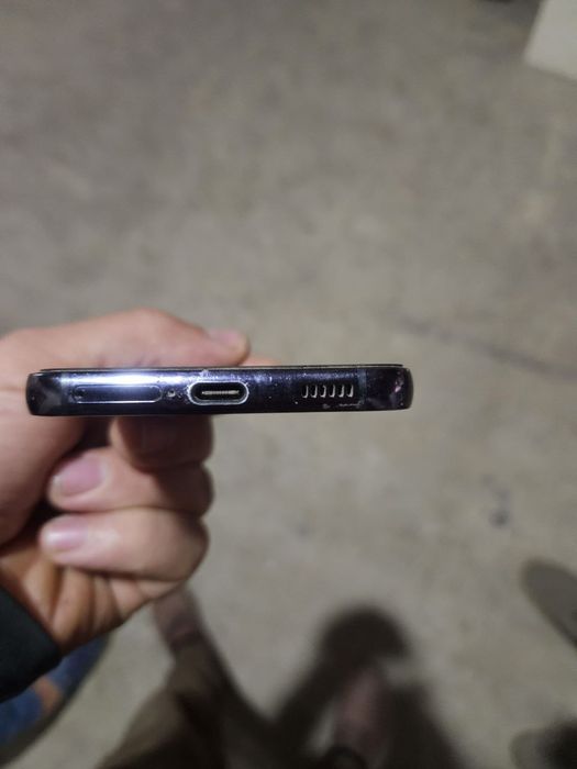 Samsung S 22 yangi ideal
