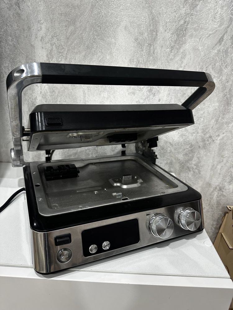 Грильница Delonghi
