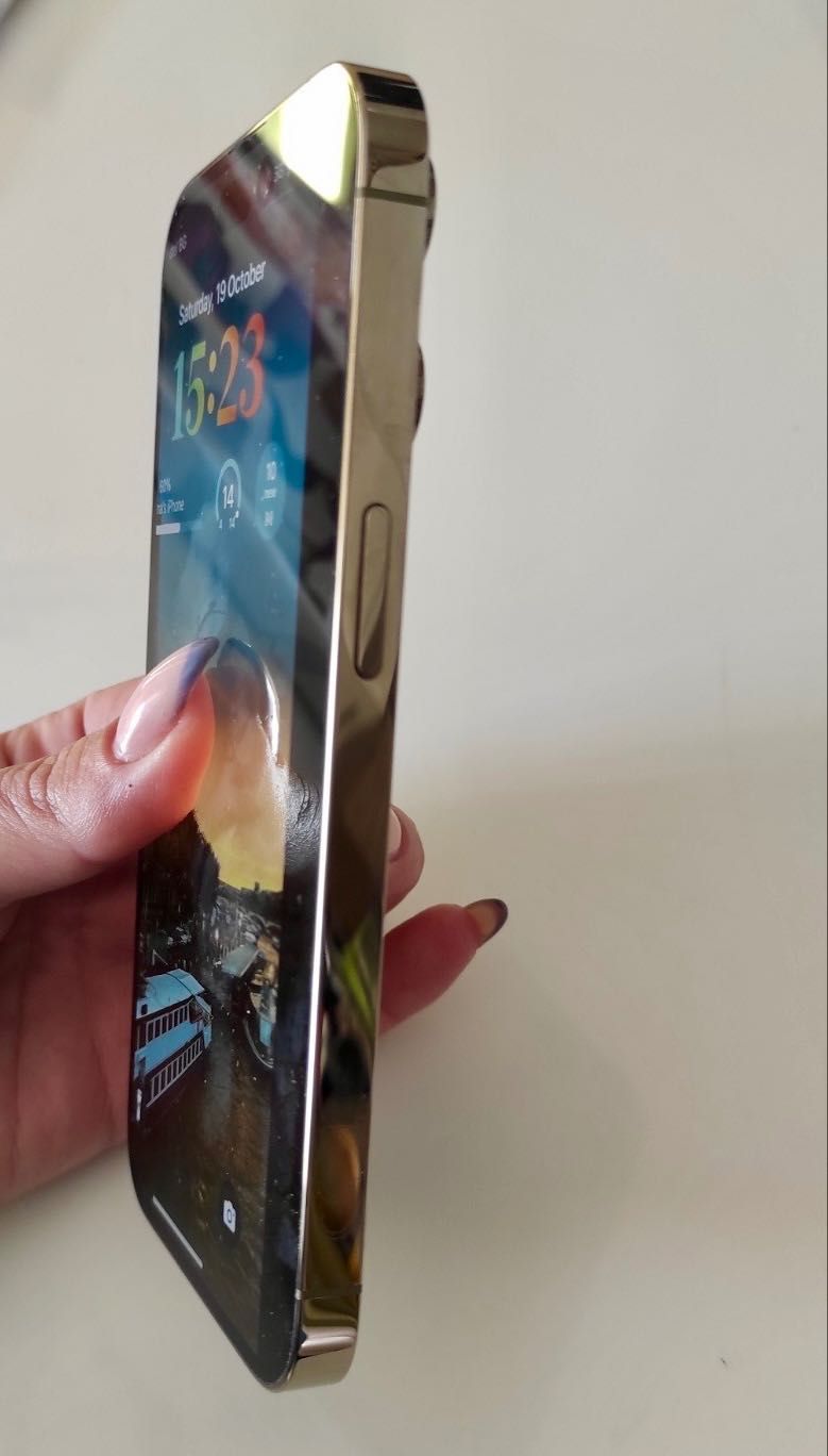 Изключително Запазен iPhone 14 Pro 256GB