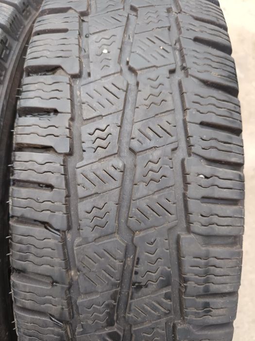 195/75/16 C. 2броя  Michelin Agilis Alpin.Гумите са в много добро съст