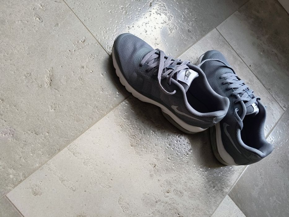 Маратонки Nike EU39