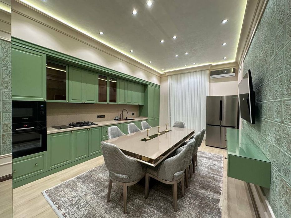 ПРОДАЁТСЯ Срочно Ж.К Мухташам Ц.5 Ор-р Минор Метро 4/комнатная 152.м2