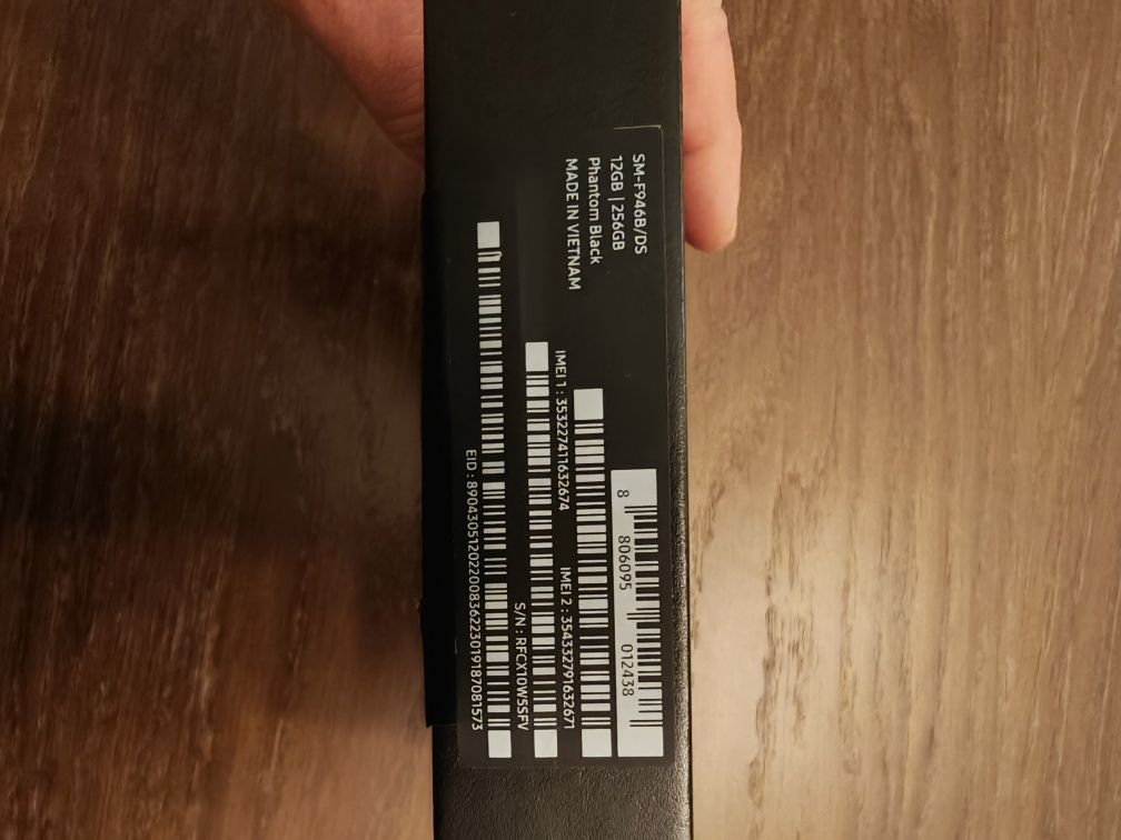 Samsung Galaxy Z Fold 5 5G 256GB 12RAM Black с 2 г. гаранция

Телефонъ