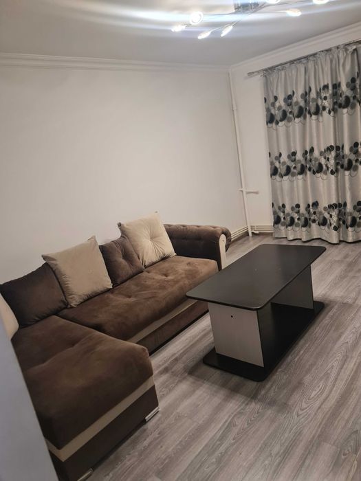 Inchiriez apartament doua camere
