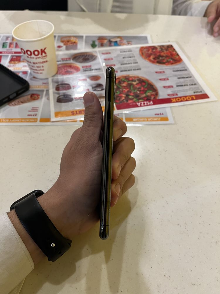 Iphone 11 pro max karobkali