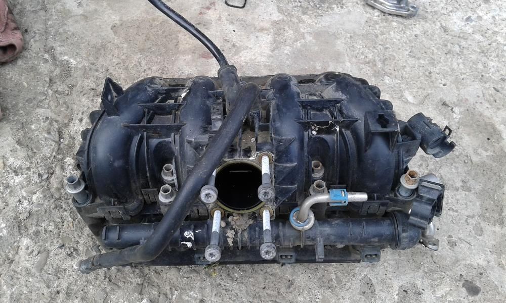 Galerie admisie opel corsa c 1.2 16v z12xe, Bara spate opel corsa c