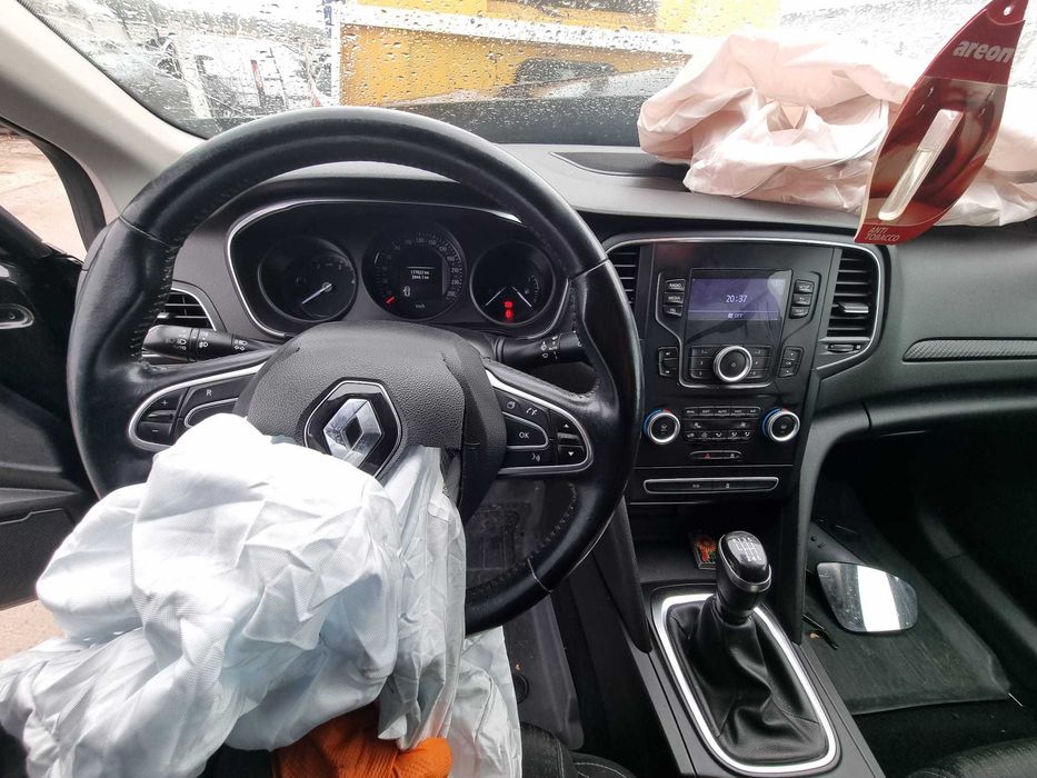 Dezmembrez Renault Megane IV Sedan 1.5 dCi K9K cutie manuala TL4