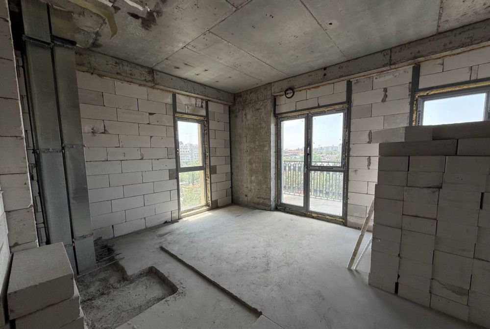 Продается квартира в  ЖК Mirabad Avenue 2/5/11 41м2 коробка