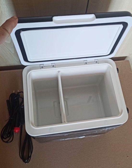 Minifrigider portabil