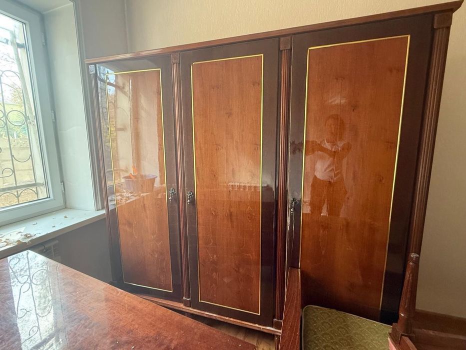 Срочно продам спальный гарнитур