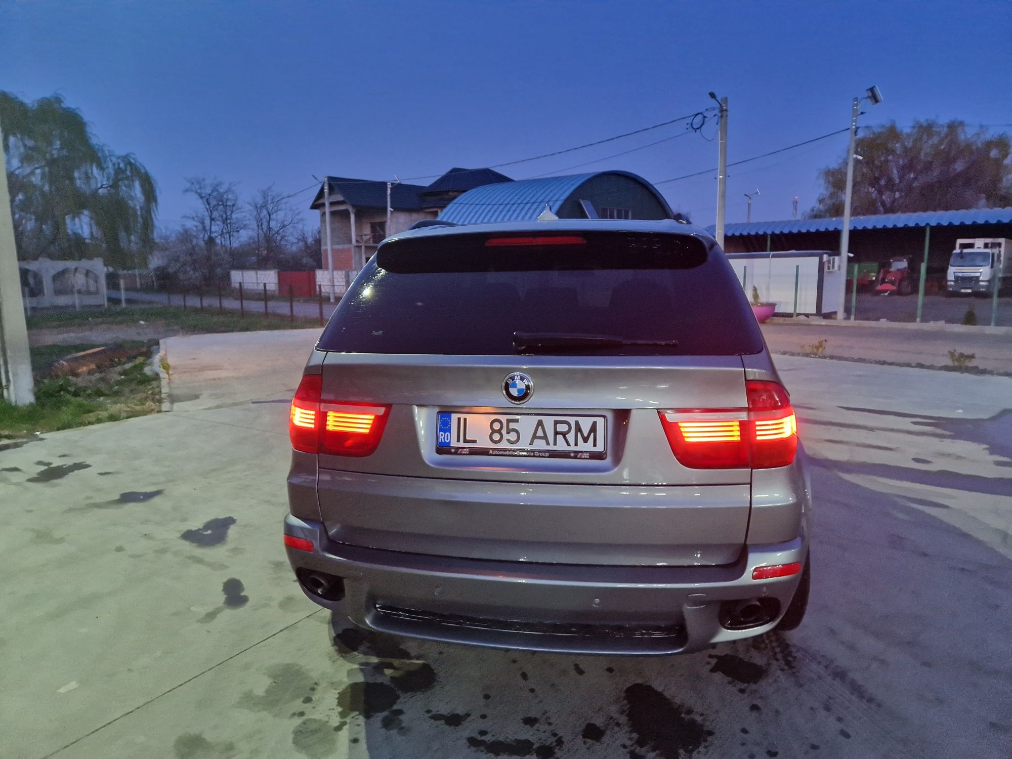 Vând bmw X5 M pack