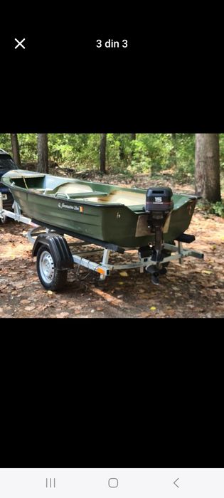 Vând barca de fibra model fibromarine 380m  160m cu acte !