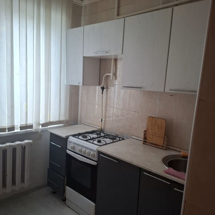 Сдам 1к. кв. за рестораном Хромит.