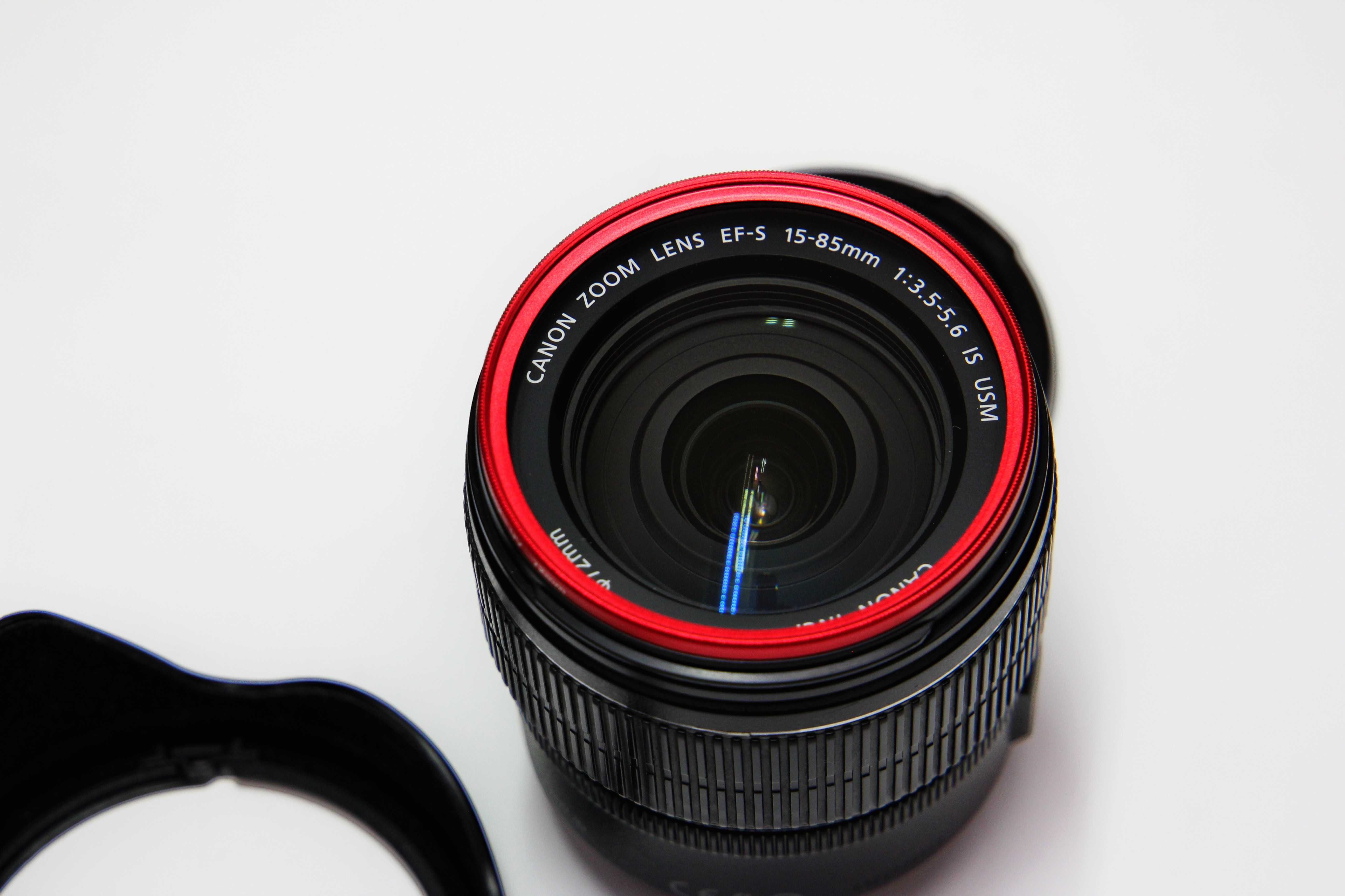 Canon EF-S 15-85mm f/3.5-5.6 USM IS