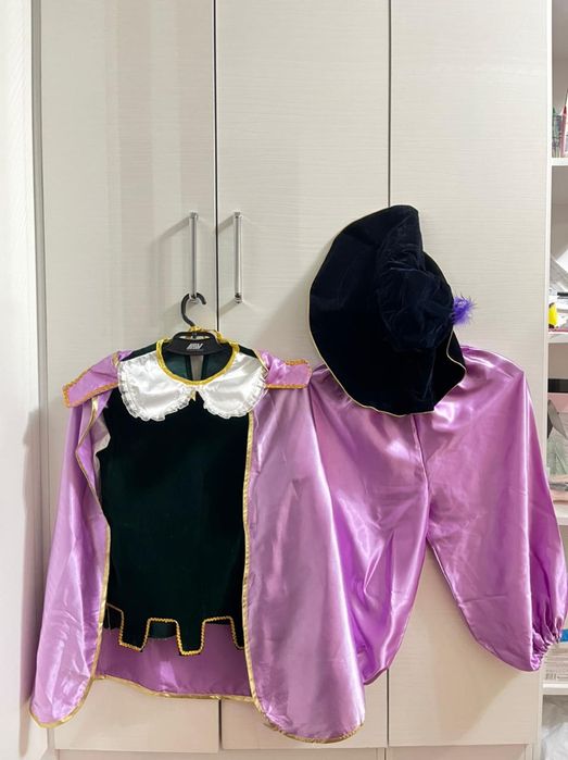 Продаются новогодние костюмы