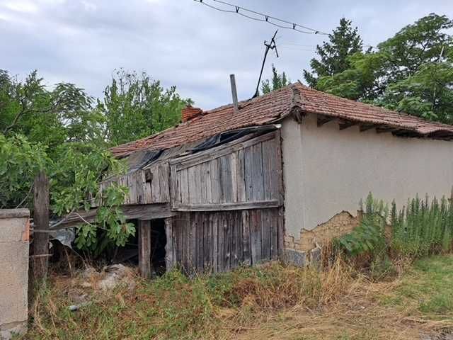 Парцел с Къща с.Чернозенмен