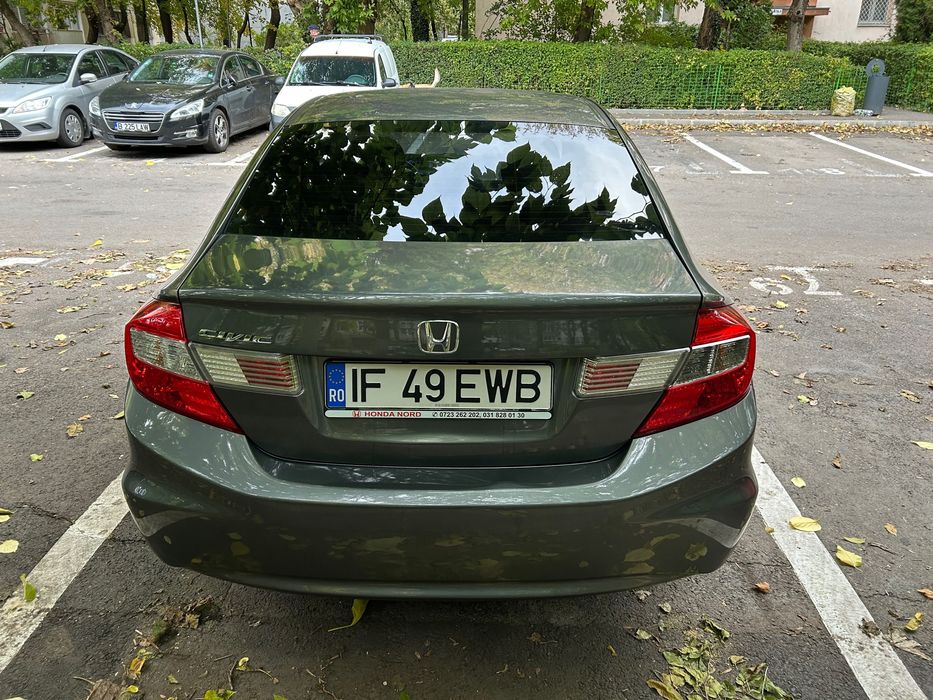 Honda Civic 4D LS 1.8P M/T