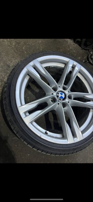 Vand sau schimb jante bmw seria 6 r20