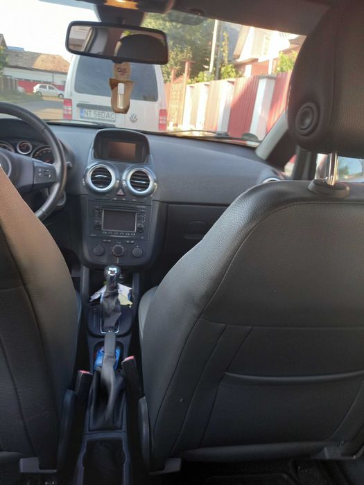 Vind opel corsa automata
