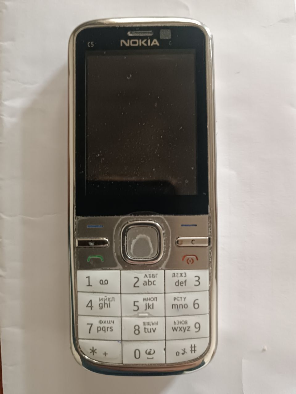 Продается телефон кнопычный Нокиа Ц5 Telefon sotiladi Nokia C5