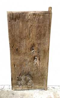 Usa taraneasca lemn veche dintr-o singura bucata