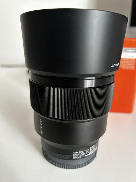 Sony 85mm 1.8 FE