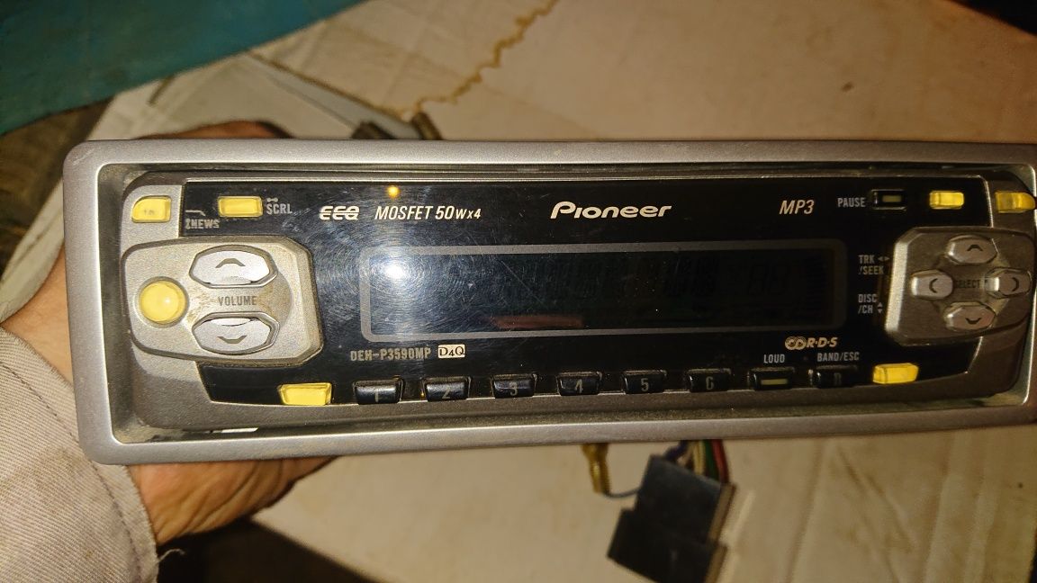 Части за Фолксваген  плафон, букса антена, рамка радио pioneer