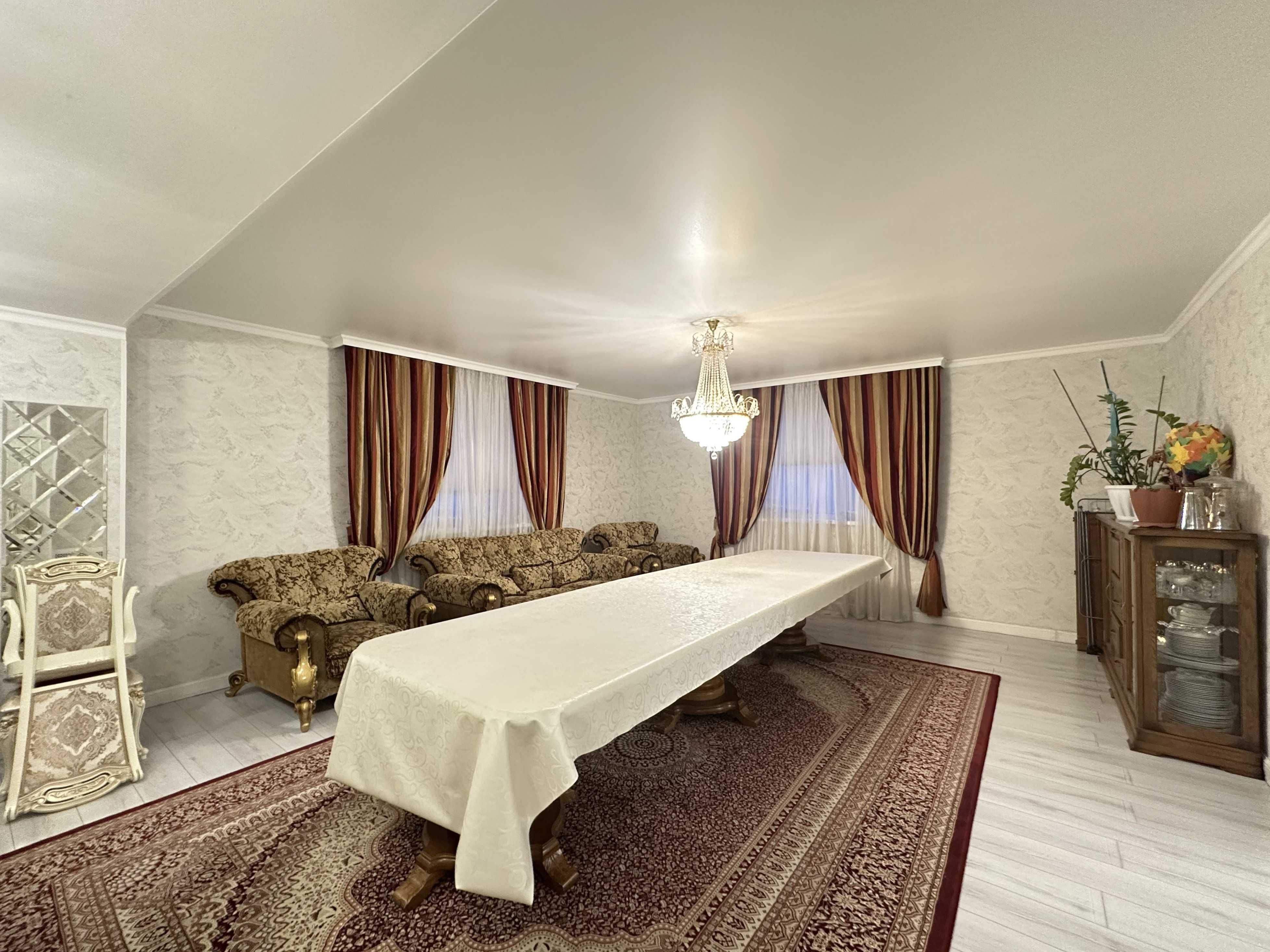 6-ти ком дом 336 м². мкр Таугуль. С гаражом и участком 10 соток.