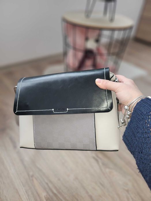 Дамски кожени чанти