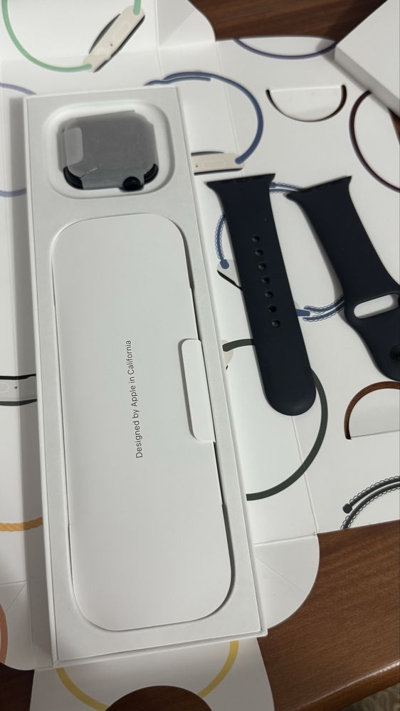 Продаю Apple Watch SE (2 Gen) GPS